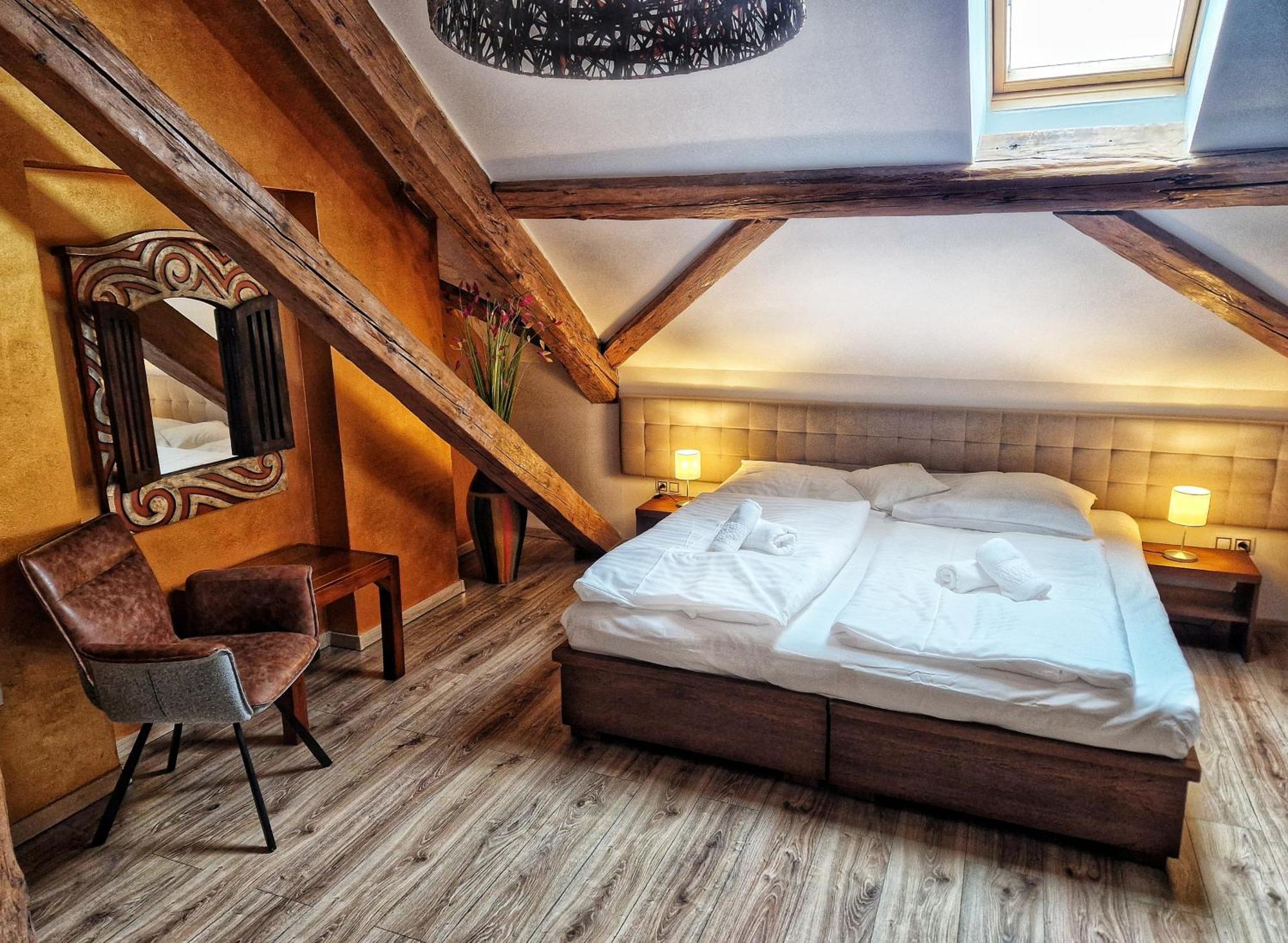 In Spirit, Hotel V Roznovskem Pivovaru - Pivni Lazne, Wellness & Cokoladovna Roznov pod Radhostem Exterior photo